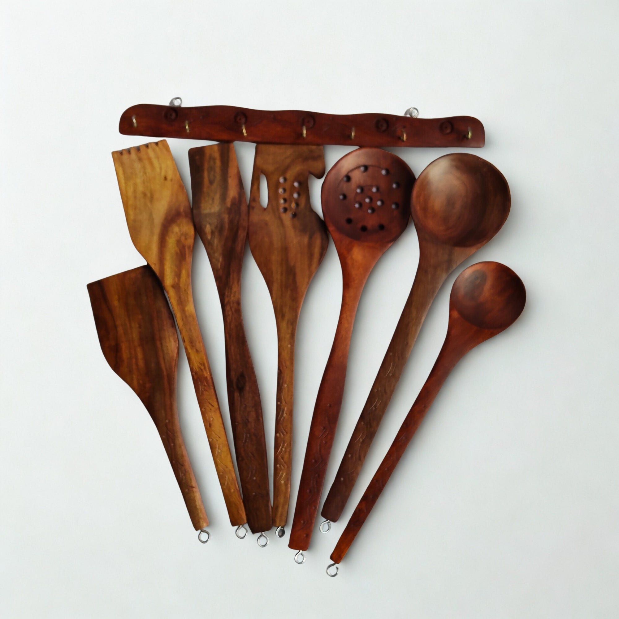 Good Quality Wooden Cutlery Set/Cooking utensils/Cooking Spoons – 7 Pieces