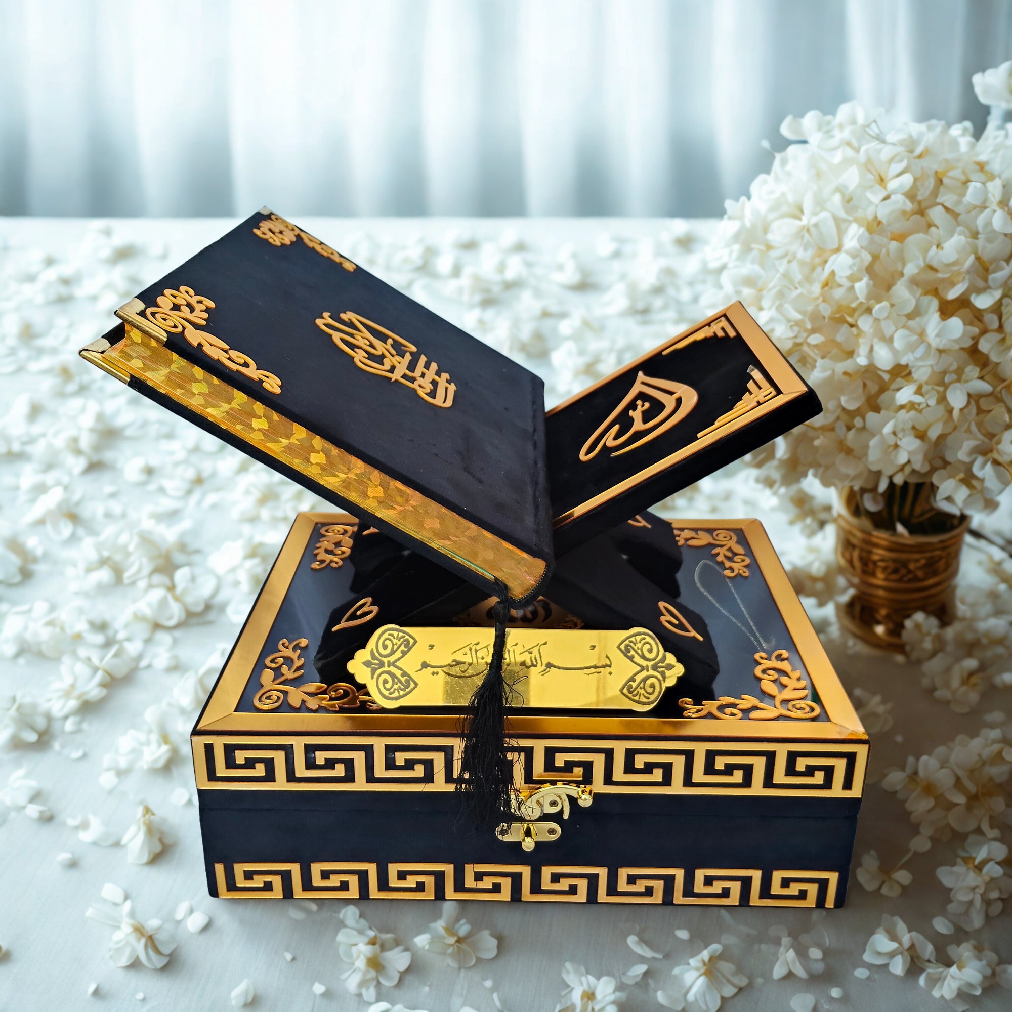 Elegant Luxury Holy Qur’an Gift Set