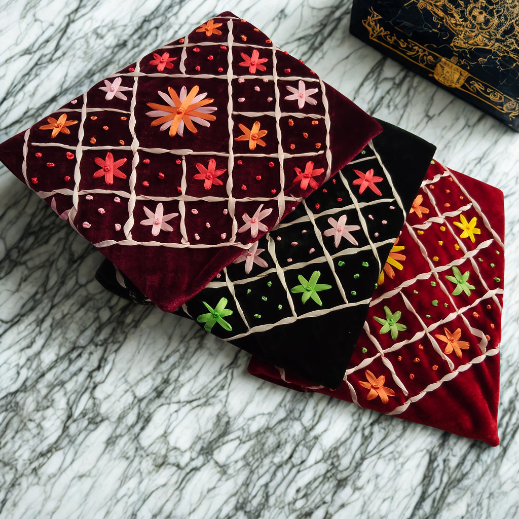 Beautiful Embroidered Holy Qur’an Cover (Ghilaf)